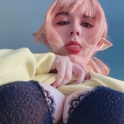 partner bisexual erotomanic girl Lizzibizzi, Silly slut, lizzibizzi2117 on tele <3 im your lovely gamer slut for adult online game playing
