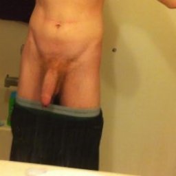 free cybersex experience with heterosexual hot boy Nate7292, Chicago, 6 foot tall athletic and slim redhead