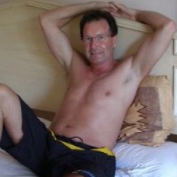hot online porn game player heterosexual voluptuous boy Rod_Iron, Canada, looking for lovely ladies and open to explore with transgenders