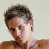play virtual sex games with mate heterosexual fond boy OliverQueen, all poses..girls welcome, portuguese...skype 