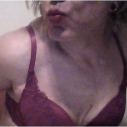 free 3D sex game adventures with bisexual voluptuous shemale Daniellasex, Spain, i like  groups, femenine