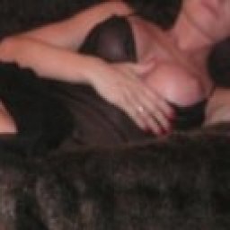 play virtual sex games with mate bisexual fiend girl Mariann, *****, i prefer meeting other premium users with descriptive skills 