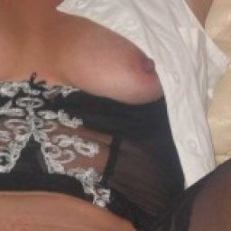 try virtual 3D sex with bisexual chatty girl Xisax, 