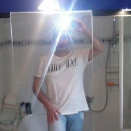 free cybersex experience with bisexual passionate boy Thomthom1972, Germany, ich helfe gerne aus wenn mein gegenber sich mhe gibt.