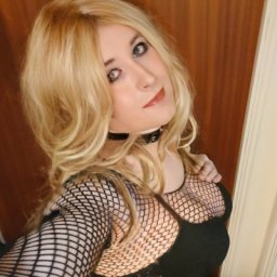 Check out bisexual erotomanic shemale EnSlavedTrap, UK, Degrade and humiliate me, cocksleeve gamer looking for non-con and rough play, collar me if you want to oparticipate in sexgame MMORPG