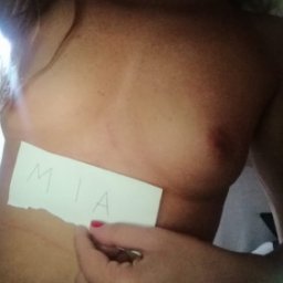 3Dsex game playing AChat community member bisexual sensual girl Mia33, Italy, only italian language thank you :)