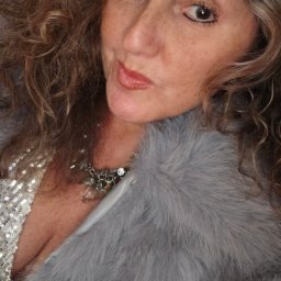 3Dsex game playing AChat community member homosexual sexy girl Jodi_East, Noty no 3 , wiggle wiggle