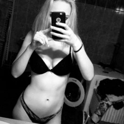 partner heterosexual lustful girl Venea, 400 for you :), obedient :) i can adjust for your rp for adult online game playing