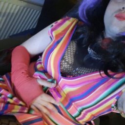 enjoy virtual sex games with mates like bisexual fiend shemale SandyVonD, The Netherlands, be happy and horny