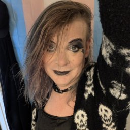 Members 1 Bria_Electra plays 3d sex games with AChat