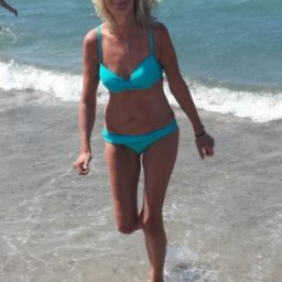 connect and play virtual 3D sex with bisexual pervert girl Dicke66, 