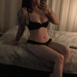 play virtual sex games with mate bisexual sensual girl Cunthryn, Australia, property of paulahotwife