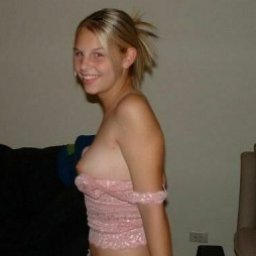 sexgame online MMO playing with adult member bisexual erotomanic girl Anika1994, Shemales welcome ;), love cumshots and piss play :)