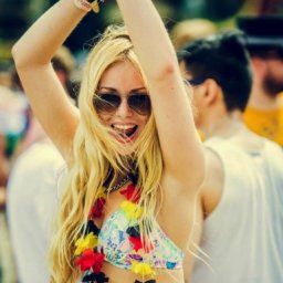 adults like bisexual lecher girl Rala, elite escort. no colds.  play AChat online sex games